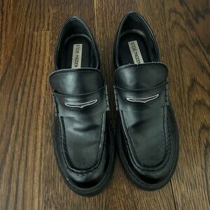 Women’s Steve Madden leather loafers